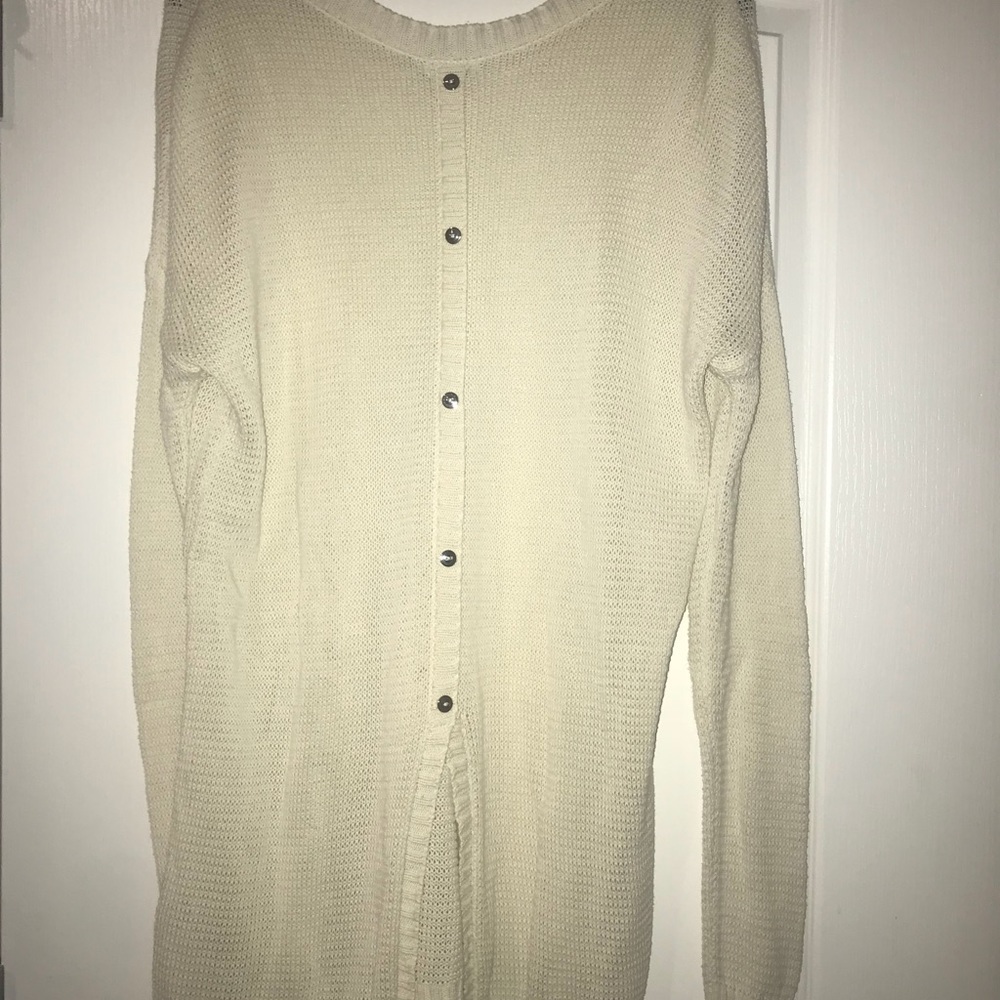 Ivory tunic sweater w/ button detail down the back